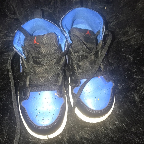 Jordan sneakers - Picture 1 of 3